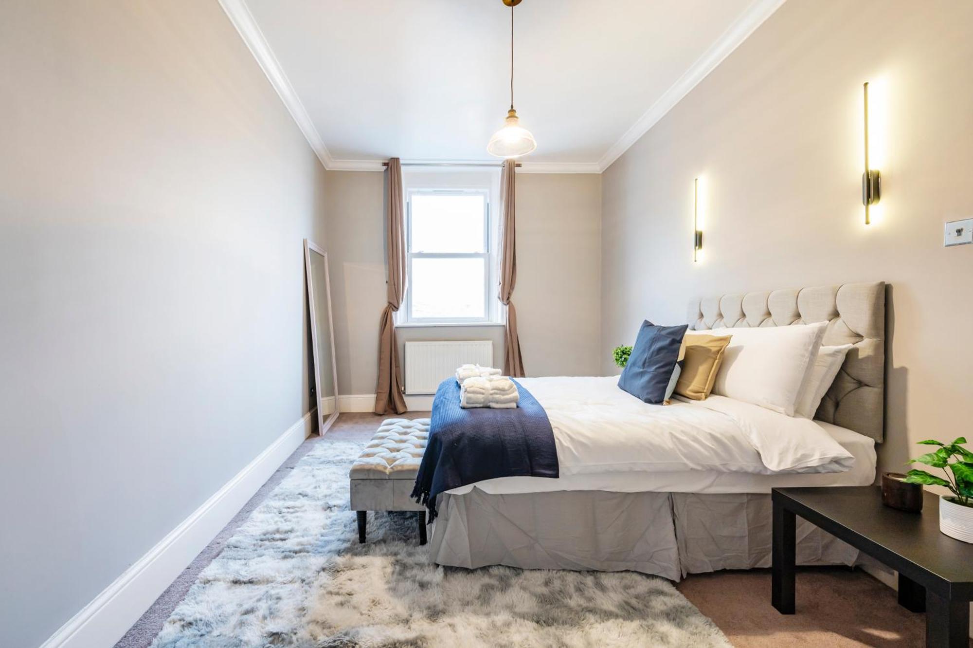 Large 1 Bedroom In Center Of London 3 Eksteriør billede