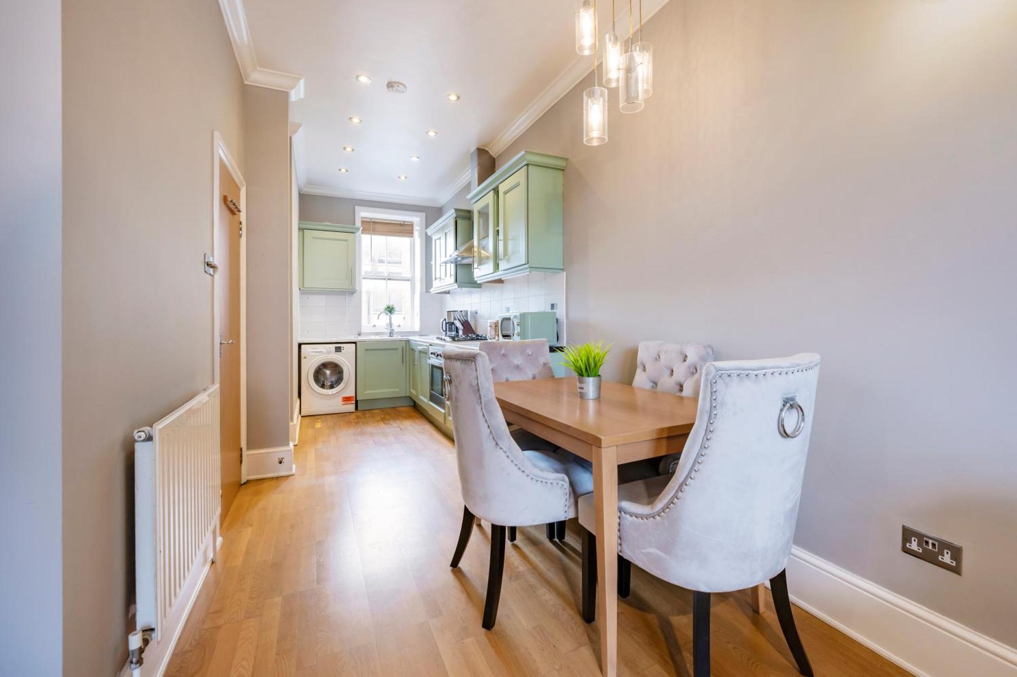 Large 1 Bedroom In Center Of London 3 Eksteriør billede