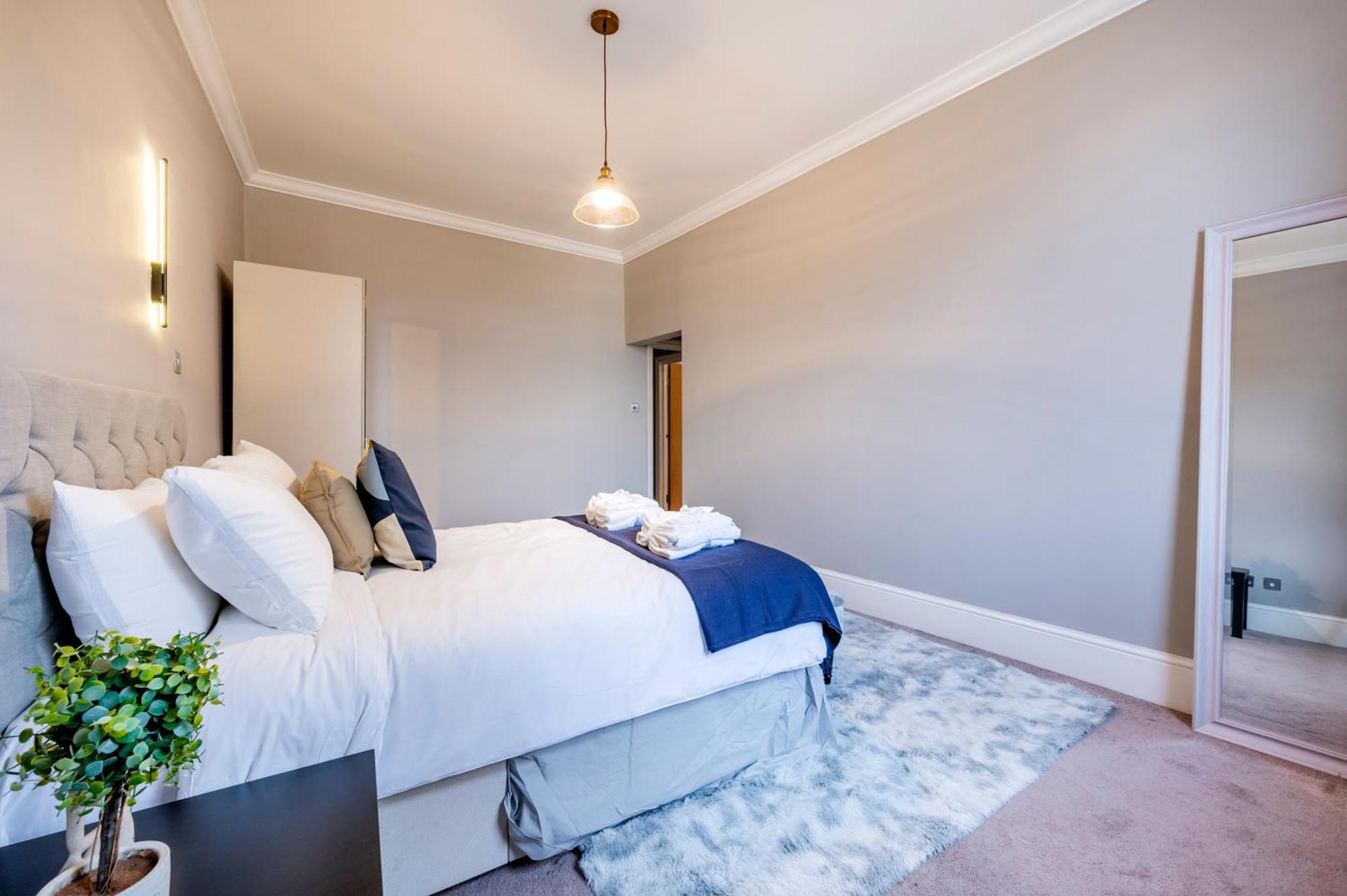 Large 1 Bedroom In Center Of London 3 Eksteriør billede