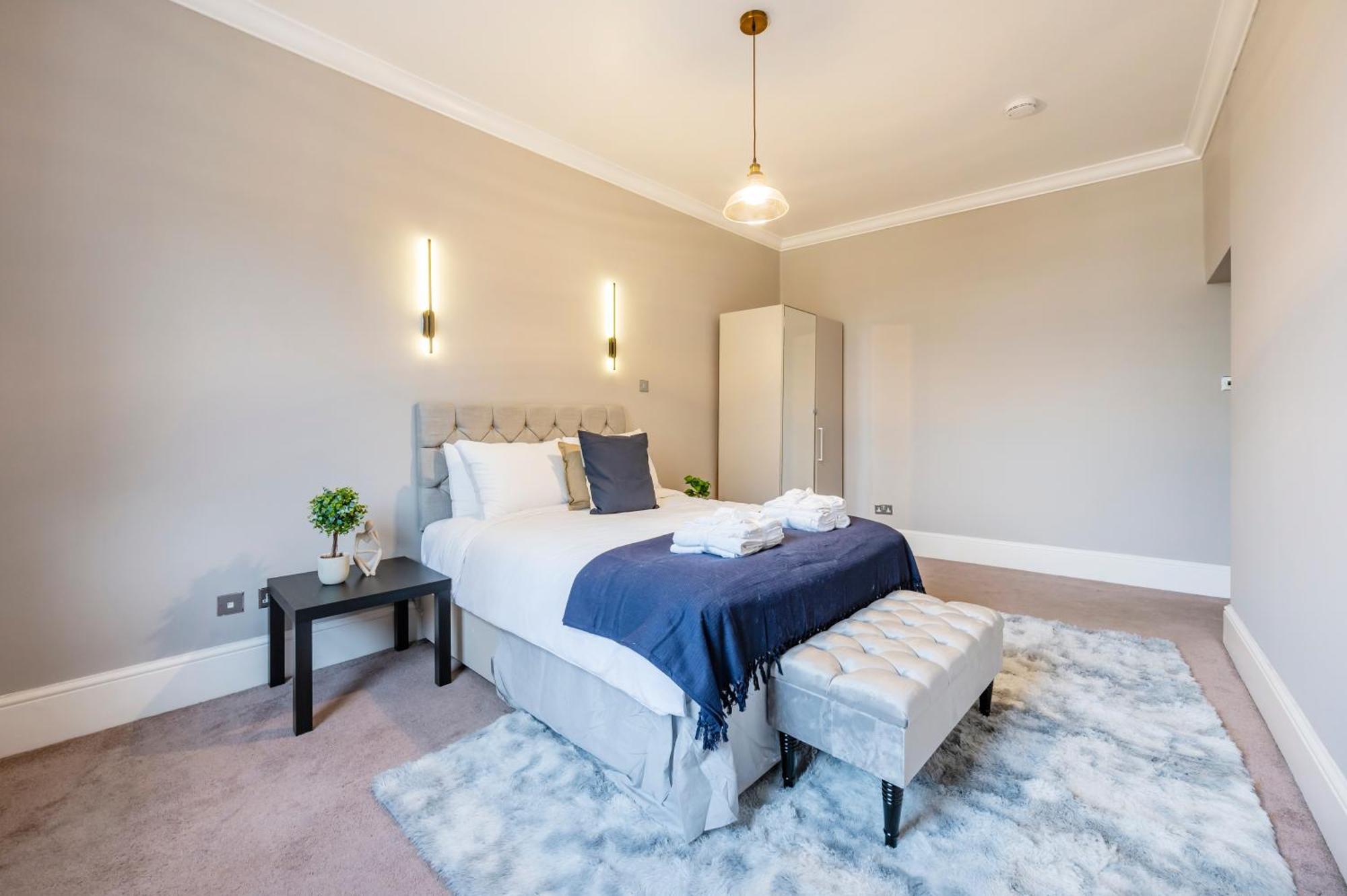 Large 1 Bedroom In Center Of London 3 Eksteriør billede
